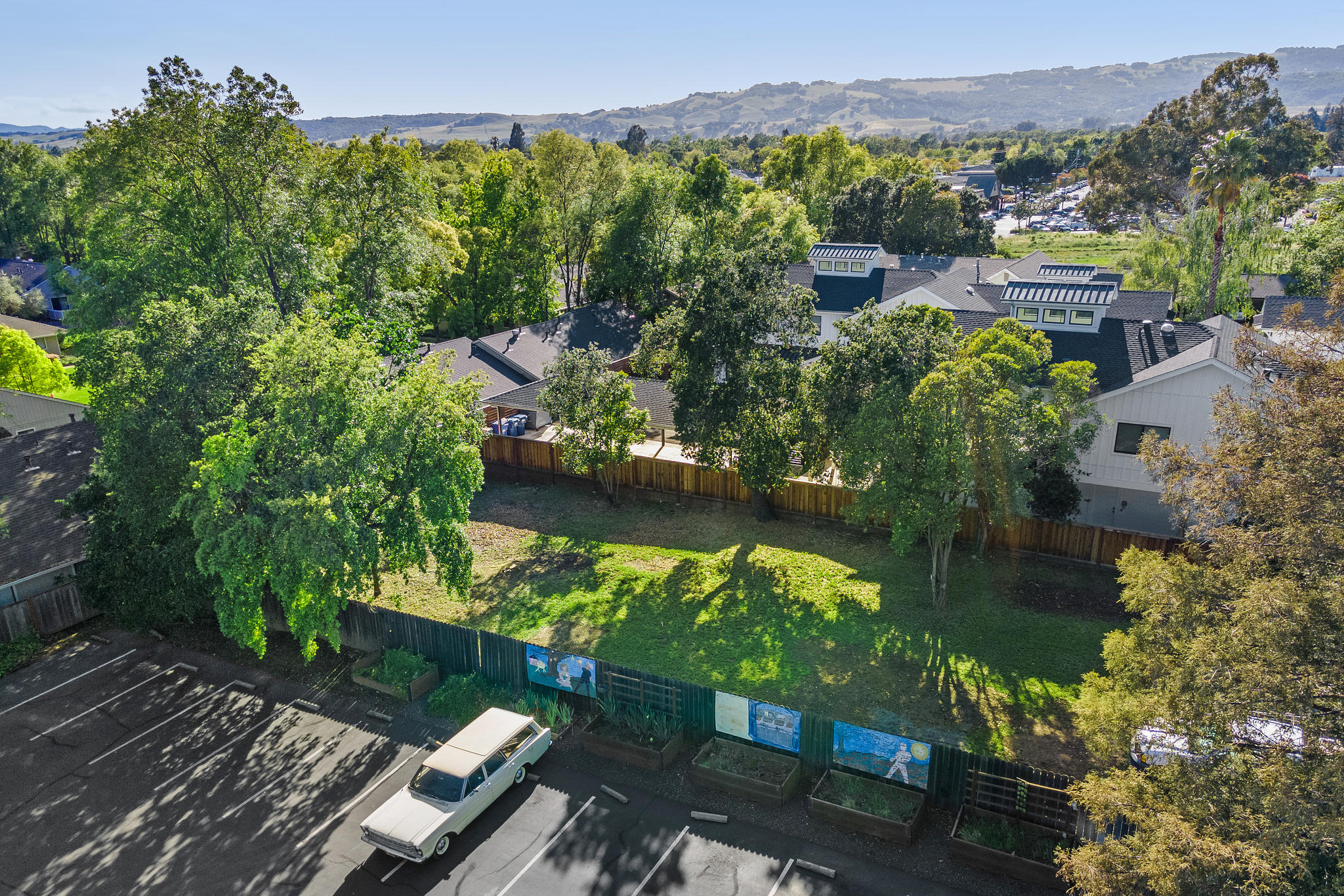  369 W Napa Street - 物件實景