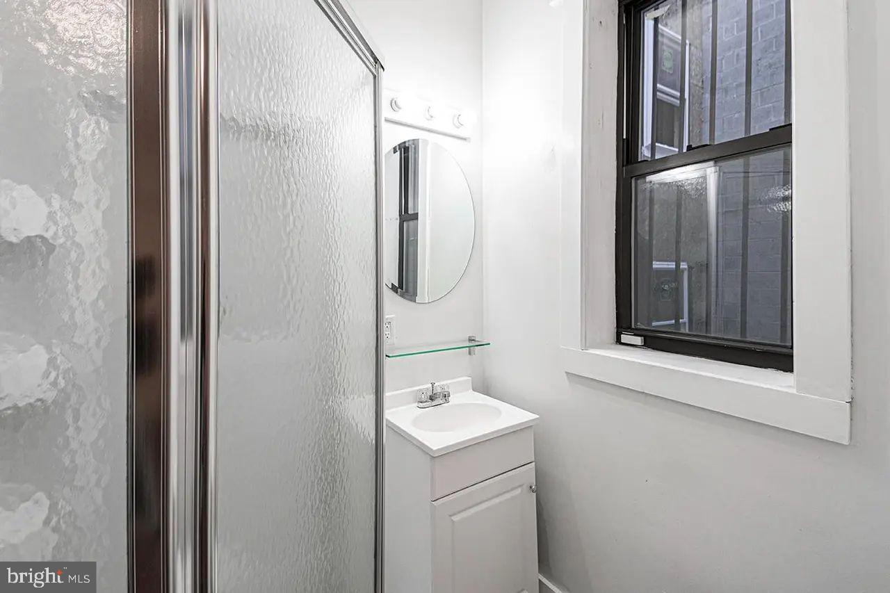 Philadelphia, Pennsylvania, 19121, United States, ,Residential,For Sale,1987835