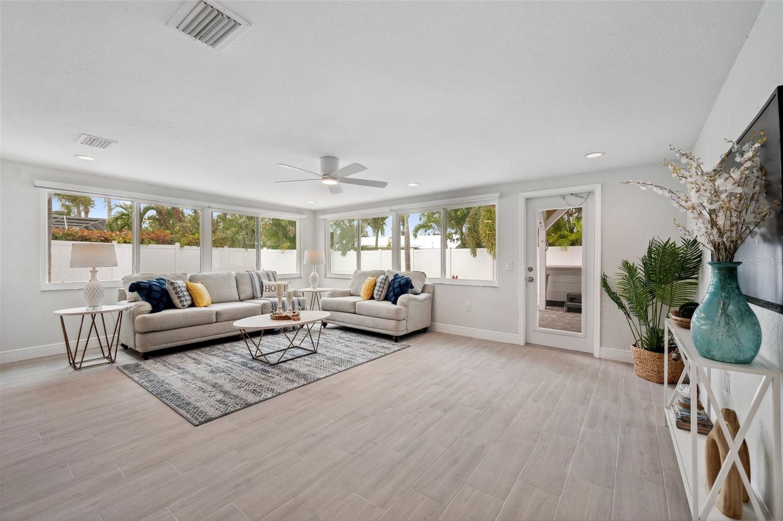 HOLMES BEACH, Florida, 34217, United States, 3 Bedrooms Bedrooms, ,2 BathroomsBathrooms,Residential,For Sale,1763244