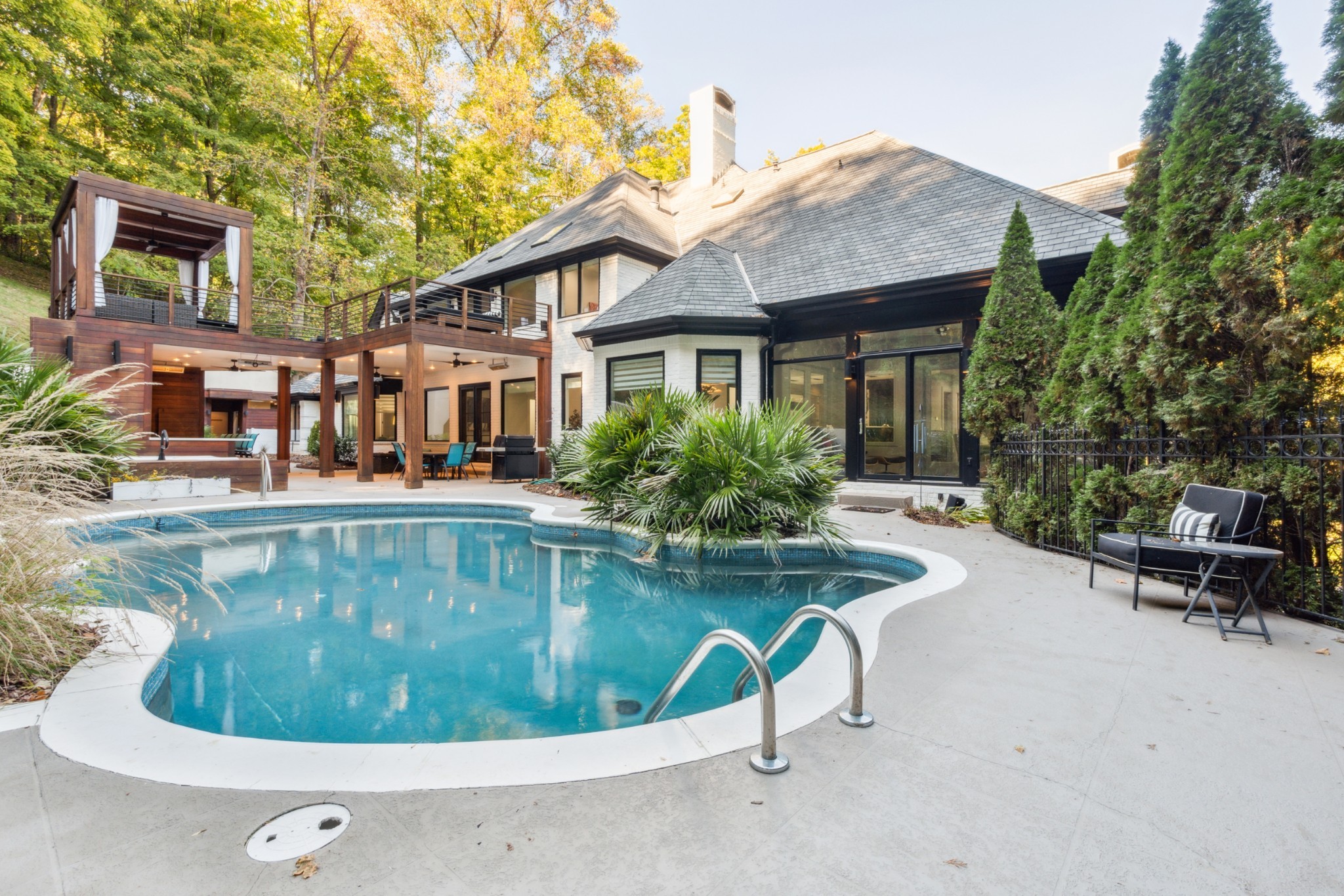 Nashville, Tennessee, 37215, United States, 5 Bedrooms Bedrooms, ,11 BathroomsBathrooms,Residential,For Sale,1885456