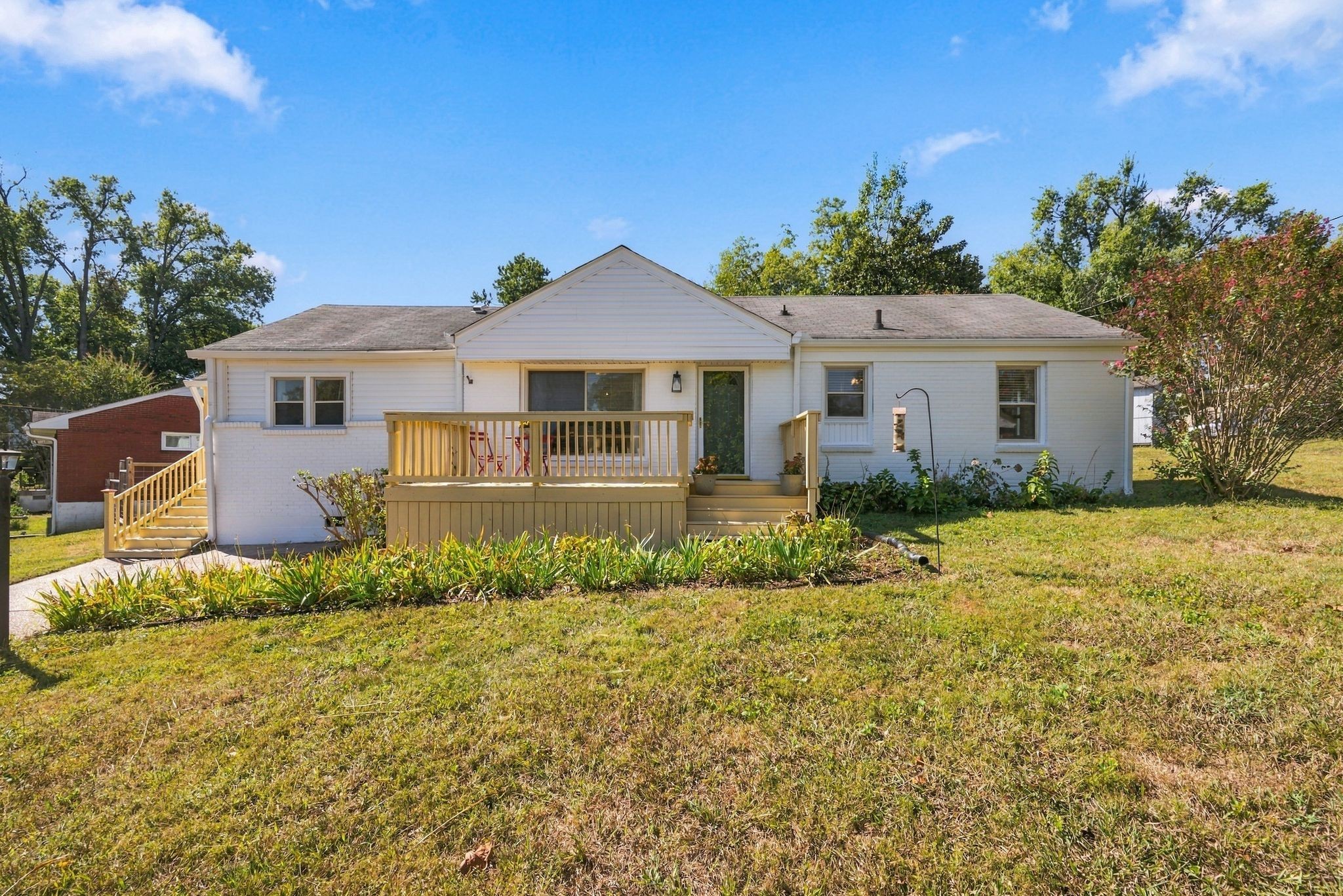 Hewlett Dr, Nashville, TN 37211