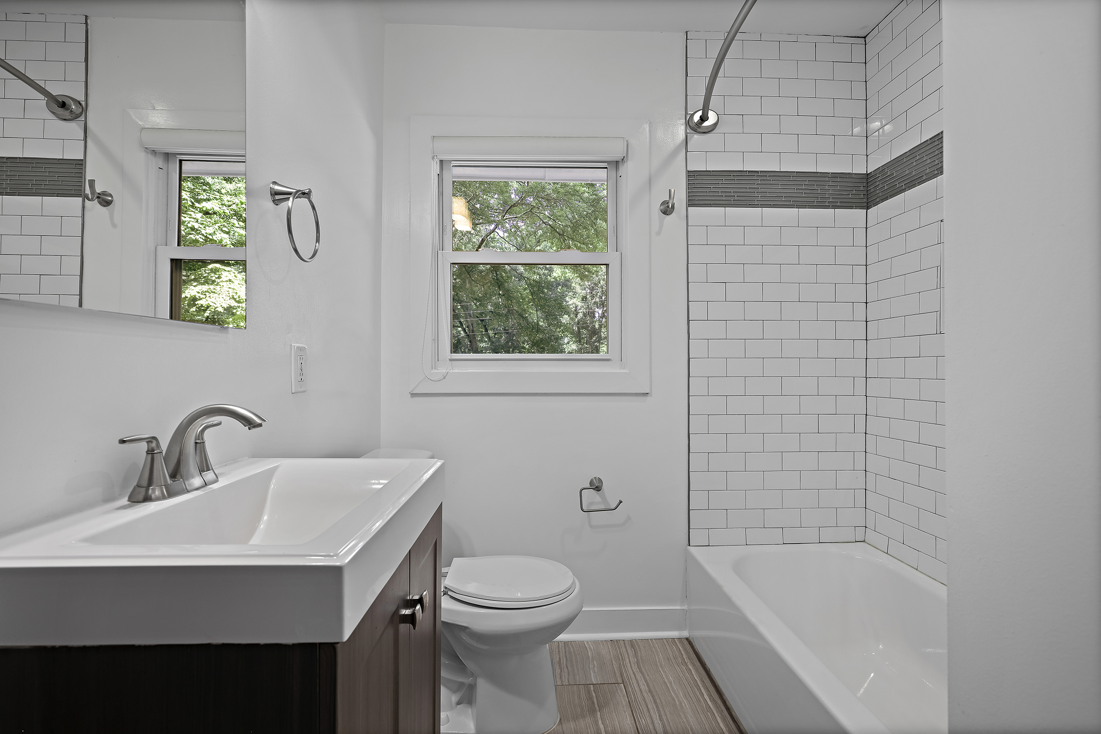 Charming Updated Ranch Home in Sought-after Clairmont Terrace Neighborhood - 物件實景