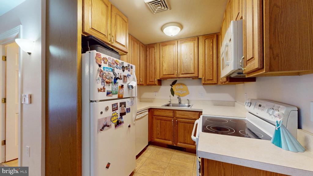 Lumberton, New Jersey, 08048, United States, 5 Bedrooms Bedrooms, ,4 BathroomsBathrooms,Residential,For Sale,2030815