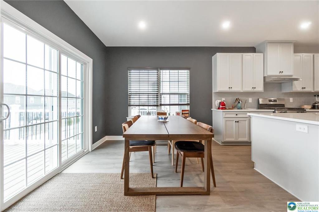 Catasauqua, Pennsylvania, 18032, United States, 5 Bedrooms Bedrooms, ,5 BathroomsBathrooms,Residential,For Sale,2008861