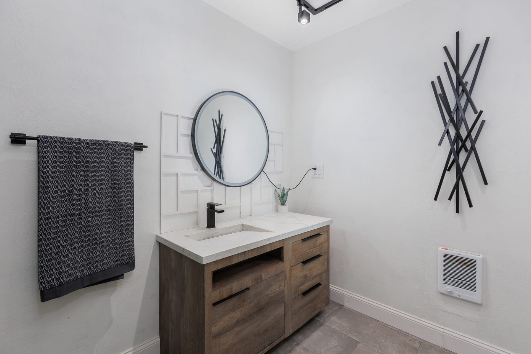  791 SE FIR ST Toledo, OR 97391 - 物件實景