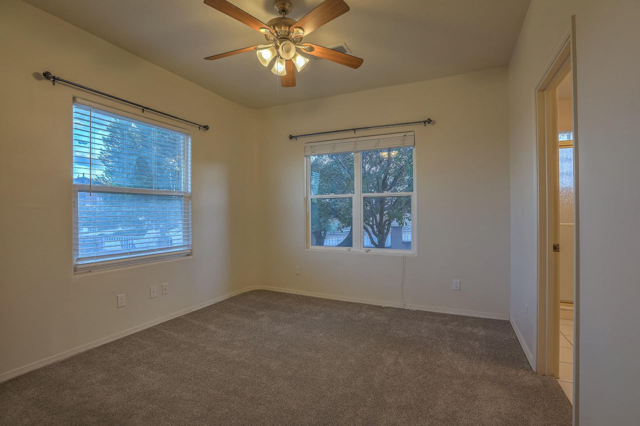 Albuquerque, New Mexico, 87105, United States, 3 Bedrooms Bedrooms, ,4 BathroomsBathrooms,Residential,For Sale,1947085