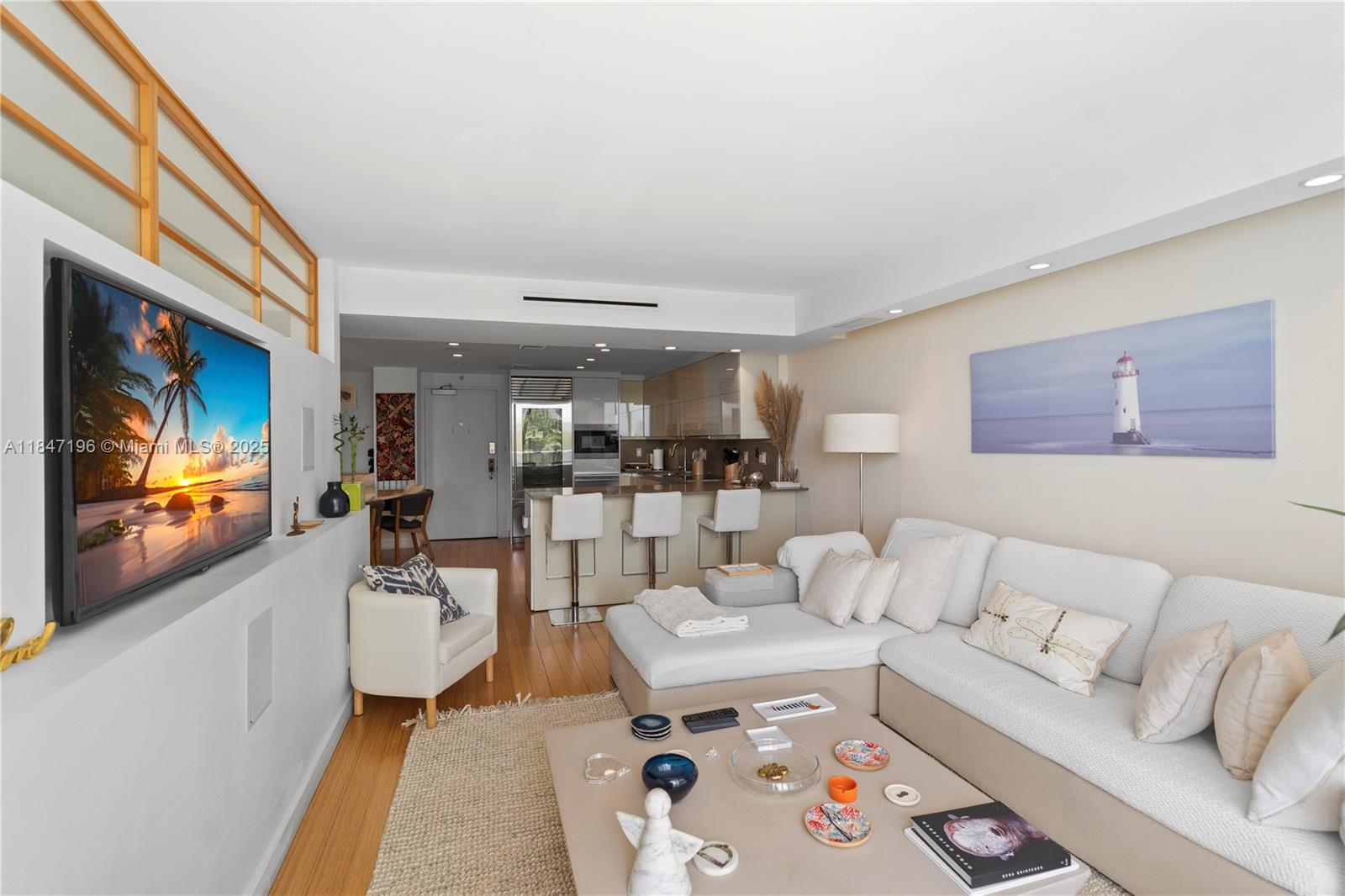 Miami, Florida, 33129, United States, 2 Bedrooms Bedrooms, ,2 BathroomsBathrooms,Residential,For Sale,1900950
