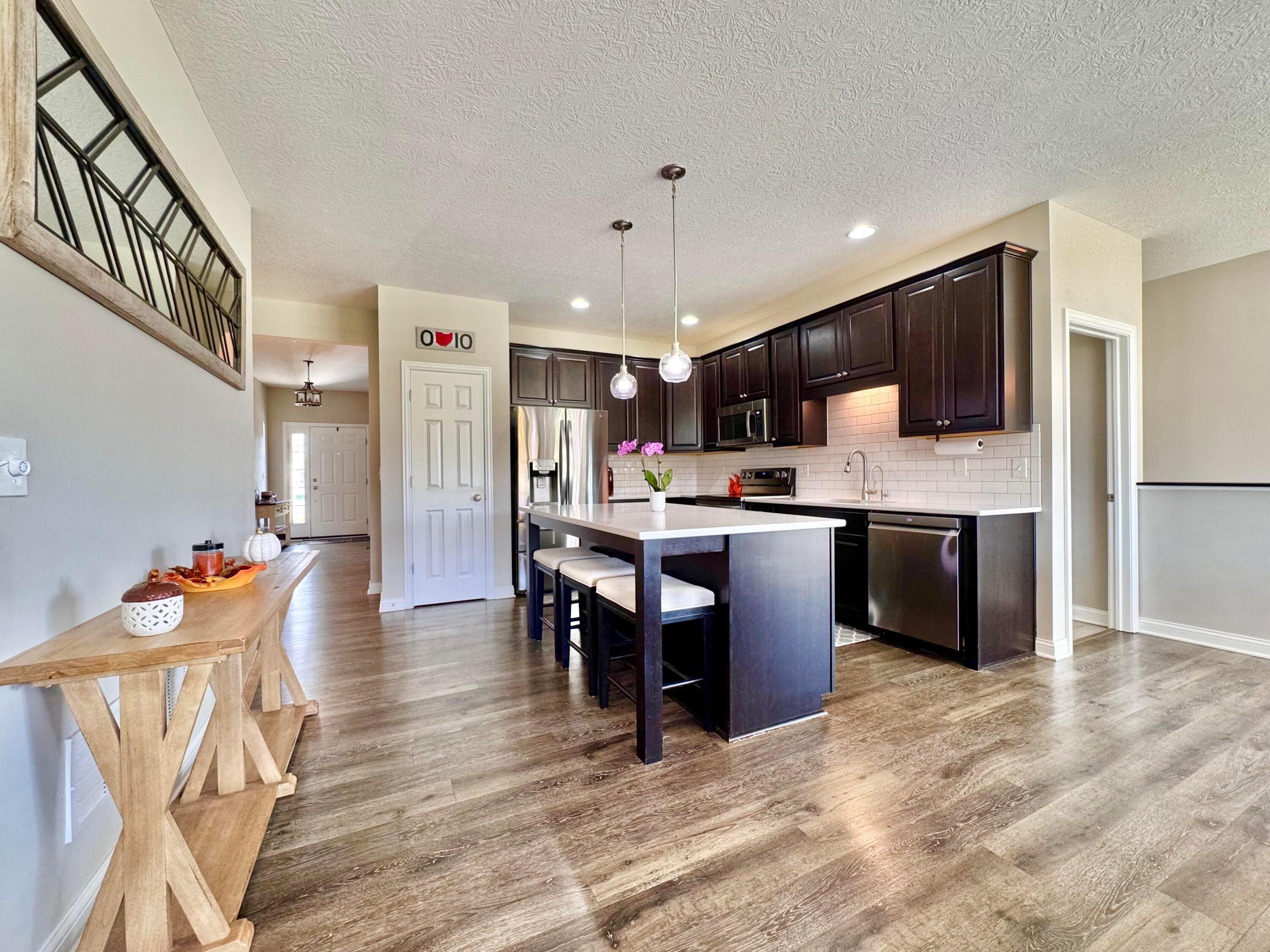 Powell, Ohio, 43065, United States, 3 Bedrooms Bedrooms, ,2 BathroomsBathrooms,Residential,For Sale,1989731