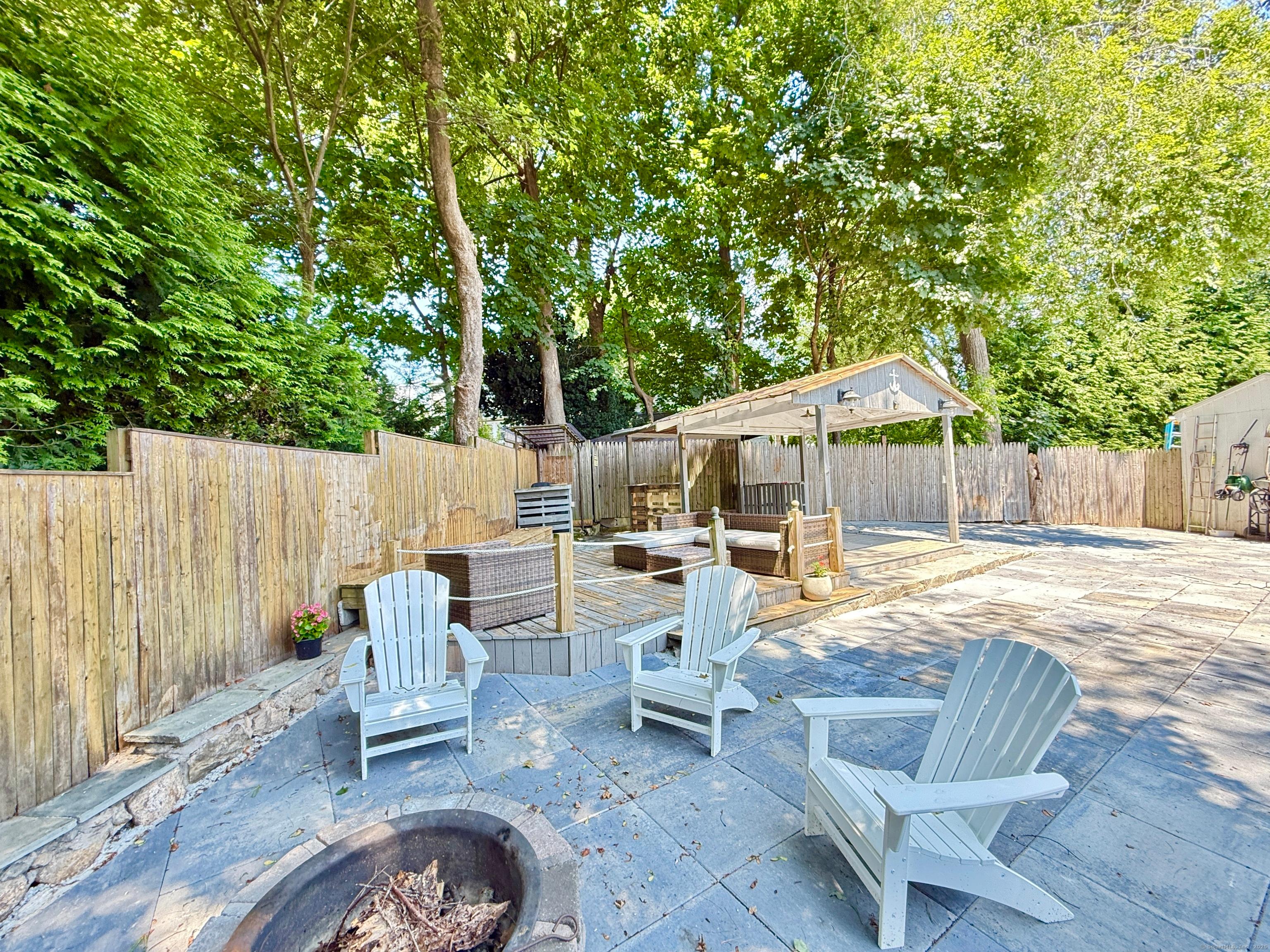 Darien, Connecticut, 06820, United States, 4 Bedrooms Bedrooms, ,3 BathroomsBathrooms,Residential,For Sale,1937000