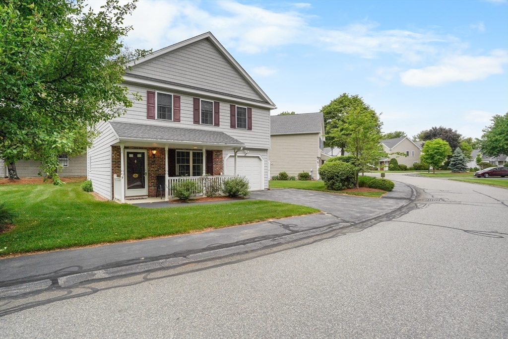 Tewksbury, Massachusetts, 01876, United States, 2 Bedrooms Bedrooms, ,2 BathroomsBathrooms,Residential,For Sale,2048183