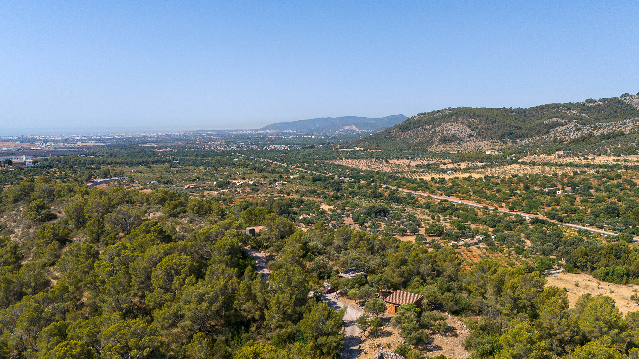  Land with panoramic views and 3 small buildings in Bunyola - 物件實景