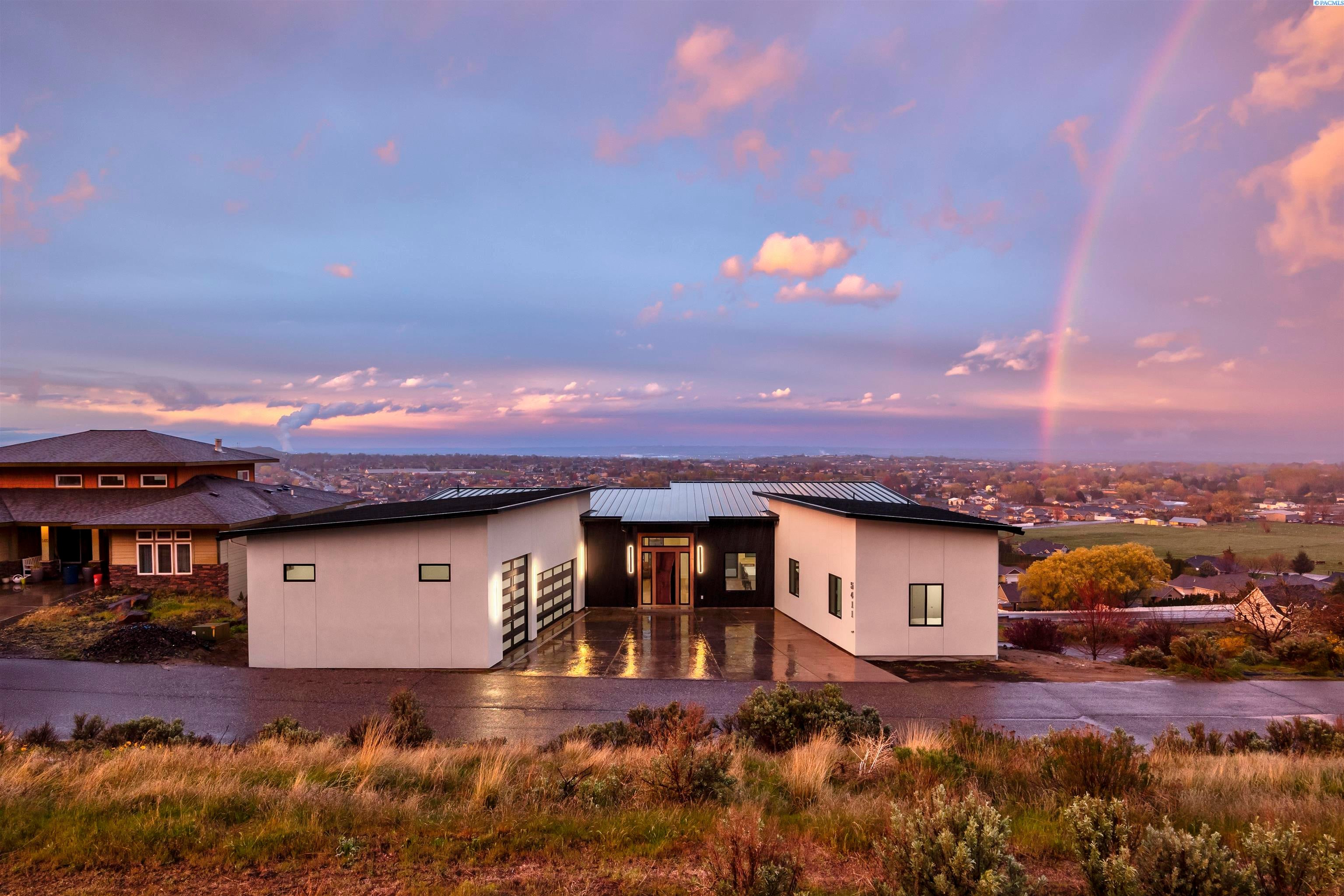West Richland, Washington, 99353, United States, 4 Bedrooms Bedrooms, ,3 BathroomsBathrooms,Residential,For Sale,2033182