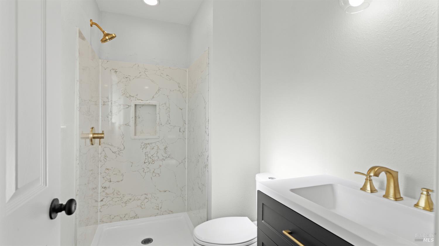 Vacaville, California, 95688, United States, 4 Bedrooms Bedrooms, ,2 BathroomsBathrooms,Residential,For Sale,2008554