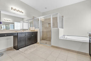 Lake Worth, Florida, 33463, United States, 3 Bedrooms Bedrooms, ,2 BathroomsBathrooms,Residential,For Sale,1974072