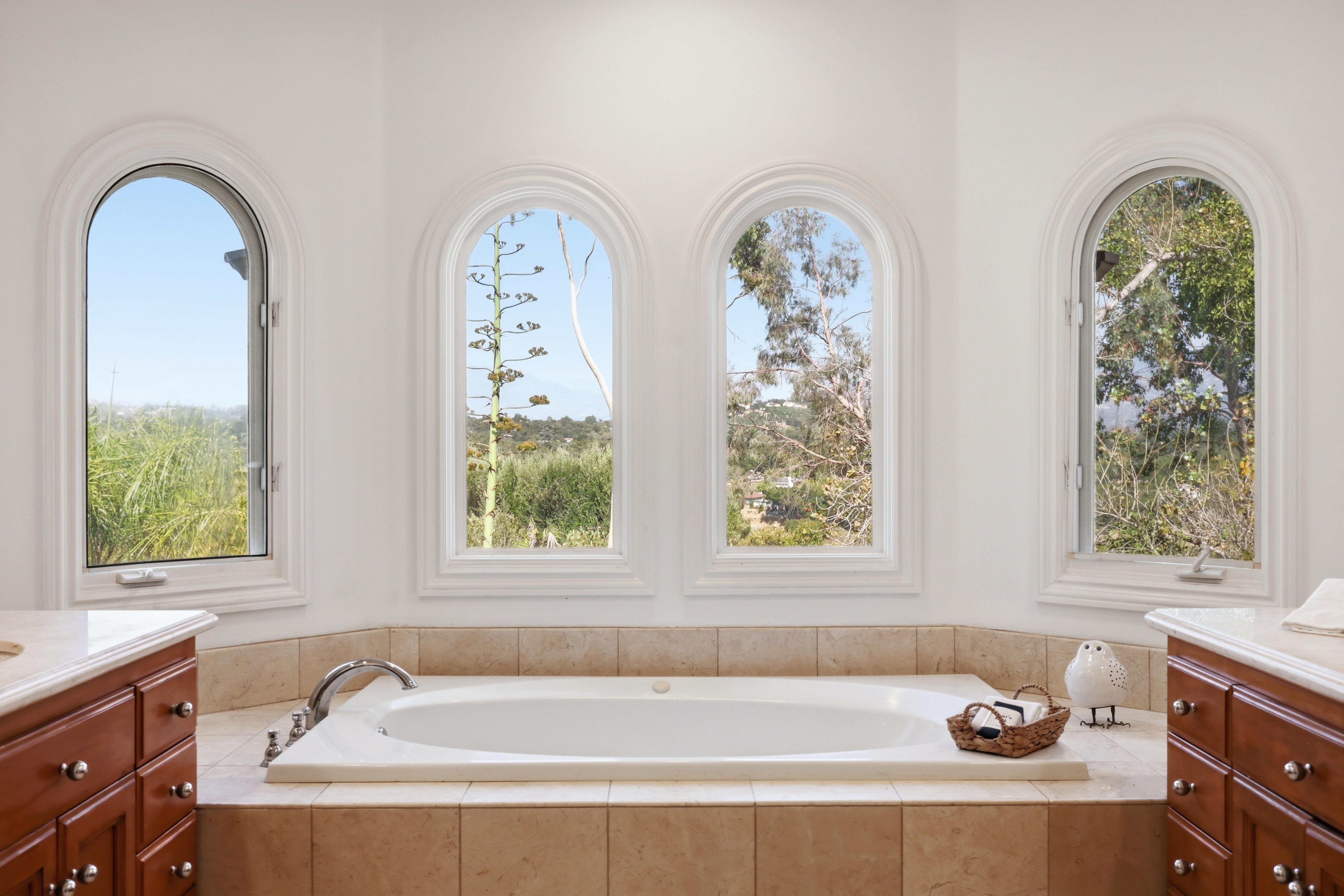  12986 Macdonald Drive, Ojai, CA 93023 - 物件實景