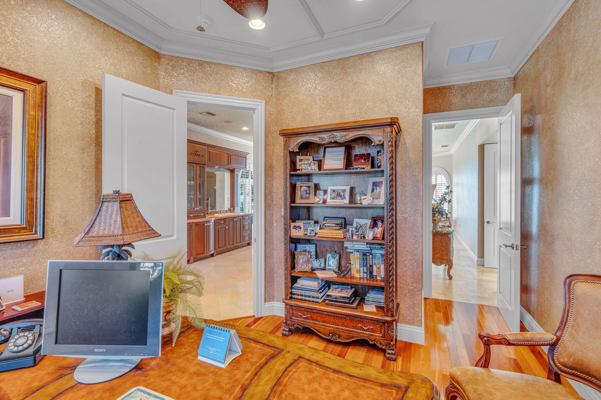 KEY COLONY, Florida, 33051, United States, 4 Bedrooms Bedrooms, ,5 BathroomsBathrooms,Residential,For Sale,1997483