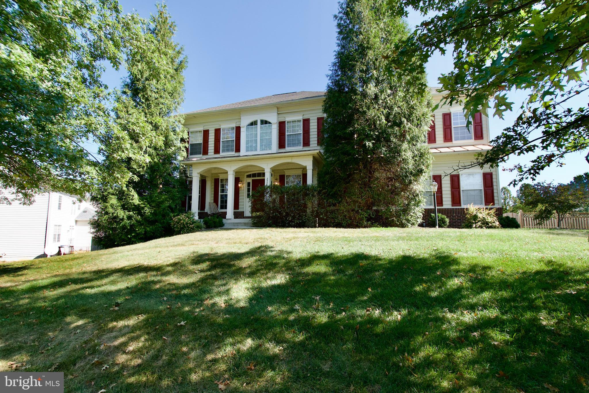 Aldie, Virginia, 20105, United States, 4 Bedrooms Bedrooms, ,5 BathroomsBathrooms,Residential,For Sale,1943897