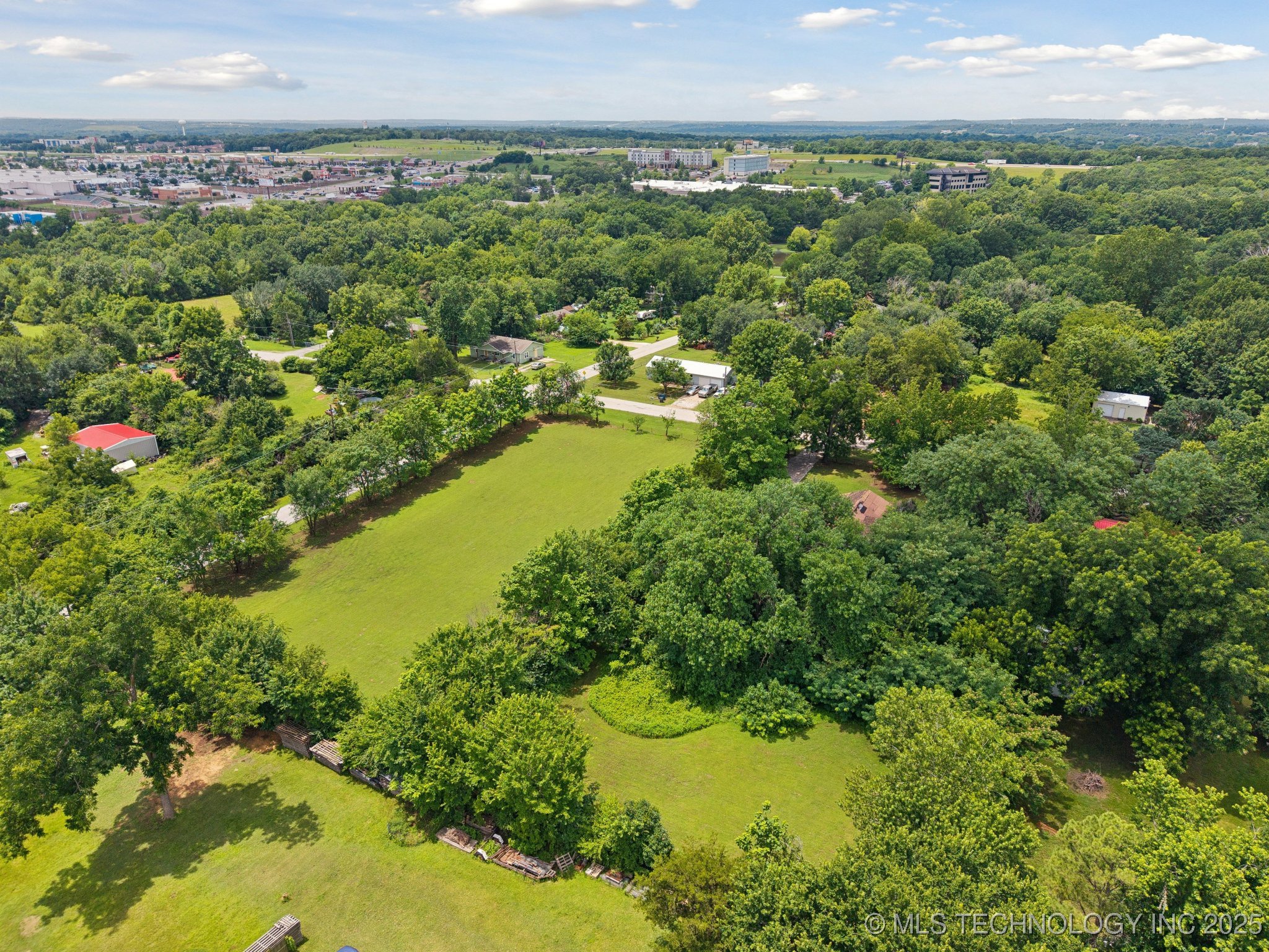 Tulsa, Oklahoma, 74132, United States, ,Residential,For Sale,1885174