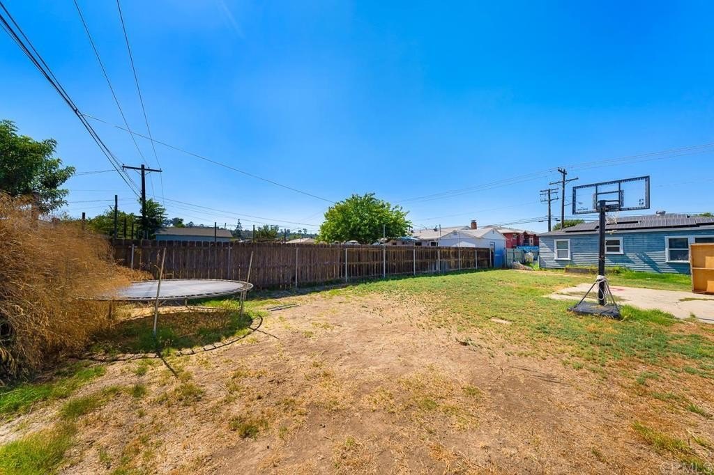 El Cajon, California, 92020, United States, 2 Bedrooms Bedrooms, ,1 BathroomBathrooms,Residential,For Sale,1986327