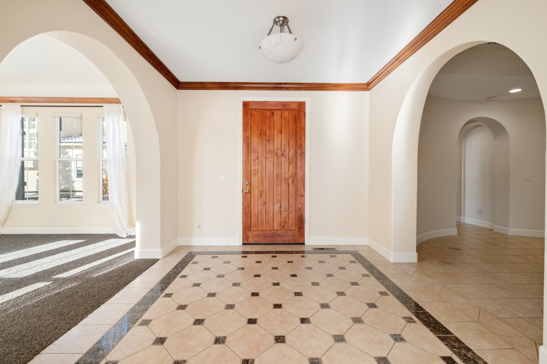  Spacious Retreat with Panoramic Views in a Premiere Gated Community - 物件實景