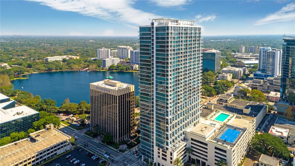 Orlando, Florida, 32801, United States, 2 Bedrooms Bedrooms, ,2 BathroomsBathrooms,Residential,For Sale,1794068
