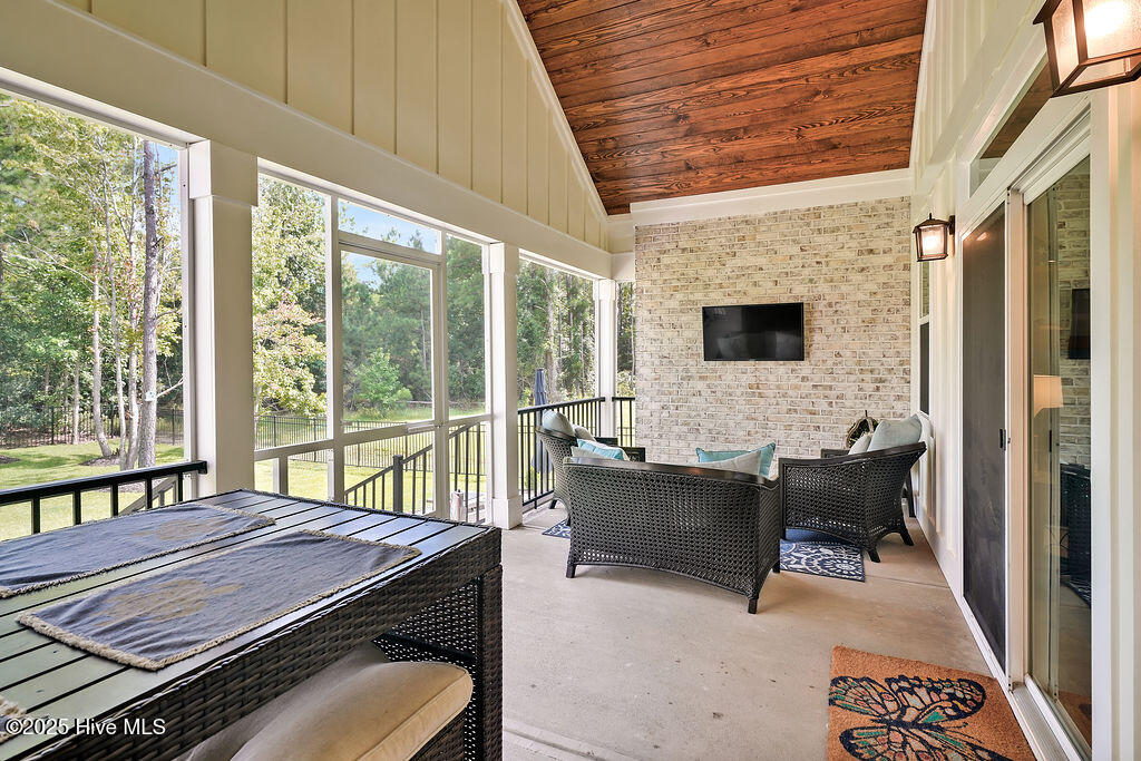 Hampstead, North Carolina, 28443, United States, 5 Bedrooms Bedrooms, ,4 BathroomsBathrooms,Residential,For Sale,1900941
