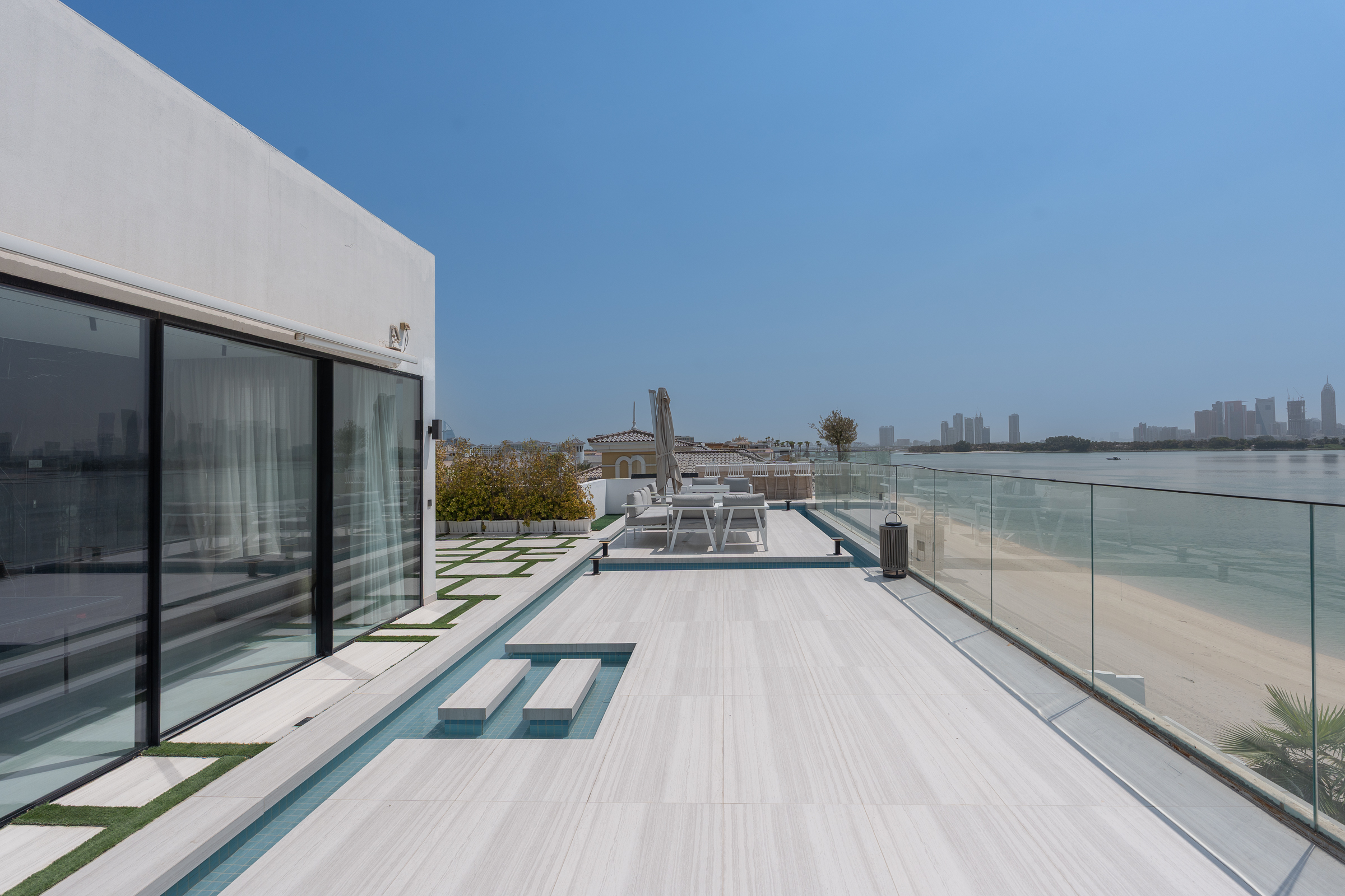  Expertly Upgraded Signature Villa on Palm Jumeirah - 物件實景