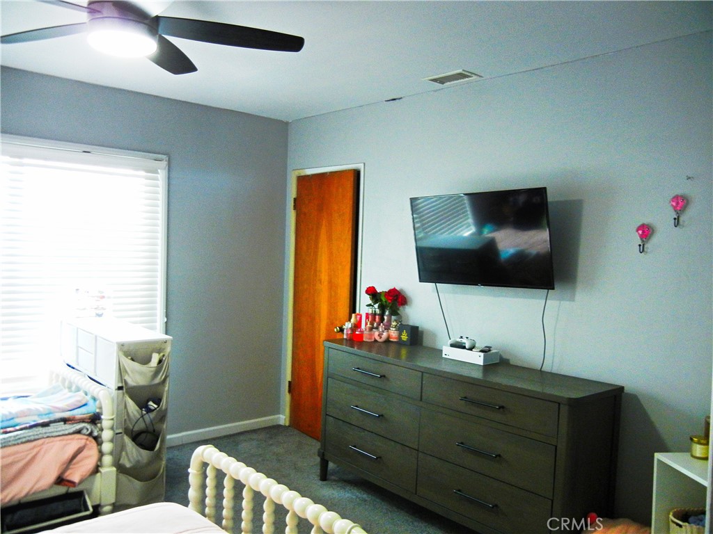 Ontario, California, 91762, United States, 4 Bedrooms Bedrooms, ,1 BathroomBathrooms,Residential,For Sale,1936943