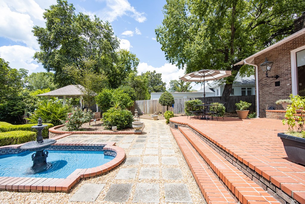 Columbus, Georgia, 31906, United States, 5 Bedrooms Bedrooms, ,4 BathroomsBathrooms,Residential,For Sale,1906987