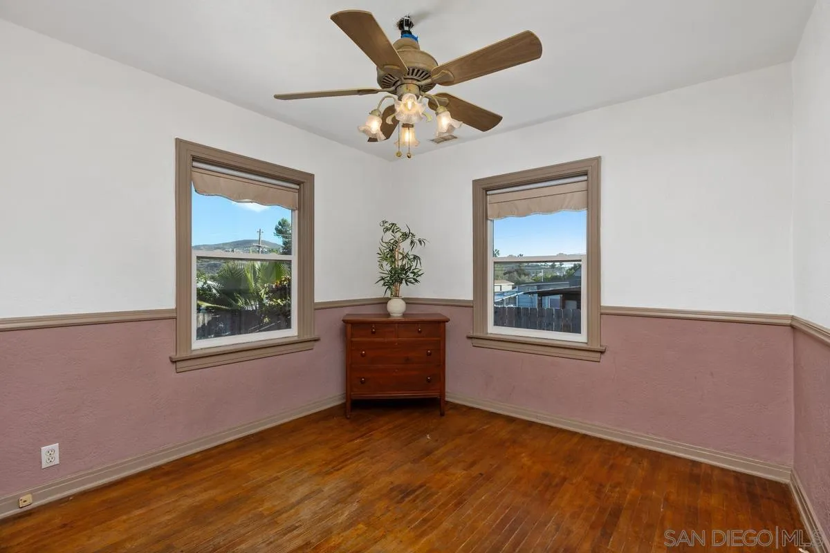 Spring Valley, California, 91977, United States, 3 Bedrooms Bedrooms, ,2 BathroomsBathrooms,Residential,For Sale,2001850