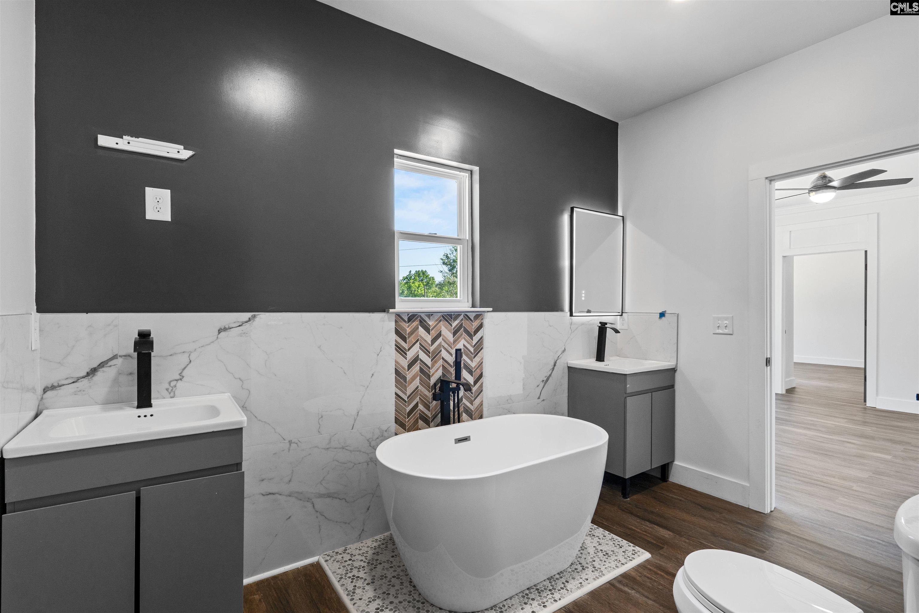 Ridgeway, South Carolina, 29130, United States, 4 Bedrooms Bedrooms, ,5 BathroomsBathrooms,Residential,For Sale,1882440