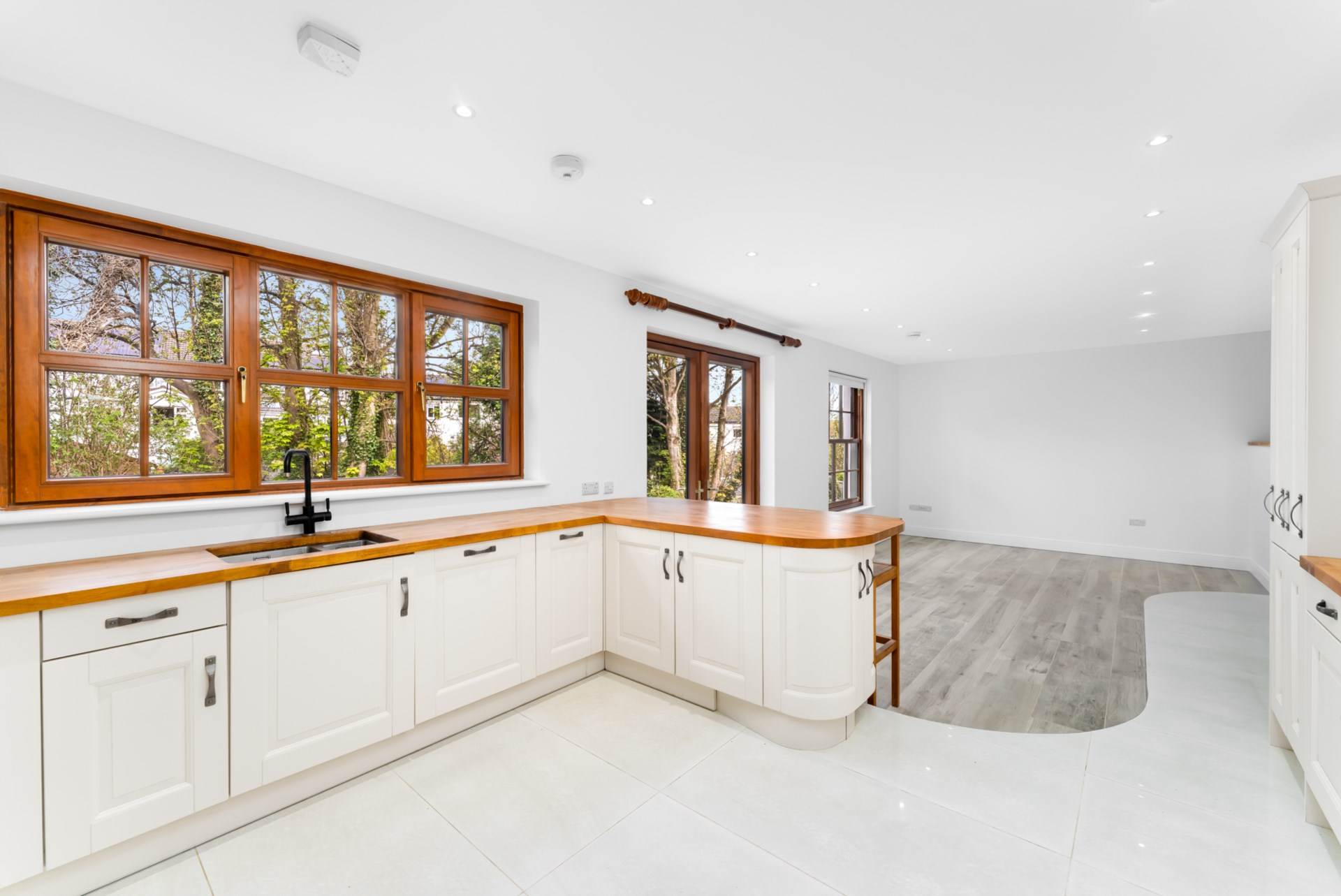 Glenlucan Lodge Glenlucan Court, Kilarney Road, Bray, Wicklow, A98 E9X2, IE, 4 Bedrooms Bedrooms, ,5 BathroomsBathrooms,Residential,For Sale,Glenlucan Lodge Glenlucan Court, Kilarney Road,1617243