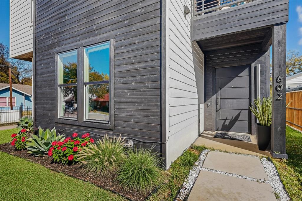 Dallas, Texas, 75223, United States, 6 Bedrooms Bedrooms, ,6 BathroomsBathrooms,Residential,For Sale,1993905