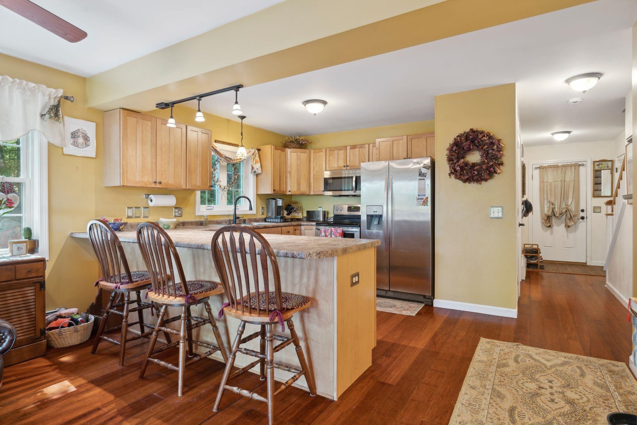 Sunapee, New Hampshire, 03782, United States, 4 Bedrooms Bedrooms, ,3 BathroomsBathrooms,Residential,For Sale,1892767