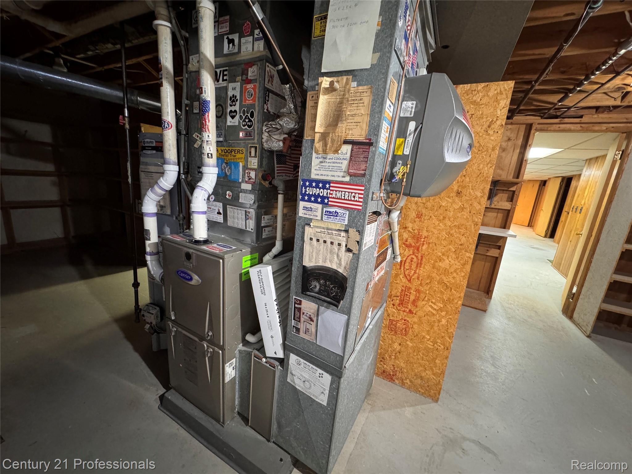 Troy, Michigan, 48085, United States, 4 Bedrooms Bedrooms, ,3 BathroomsBathrooms,Residential,For Sale,2009052