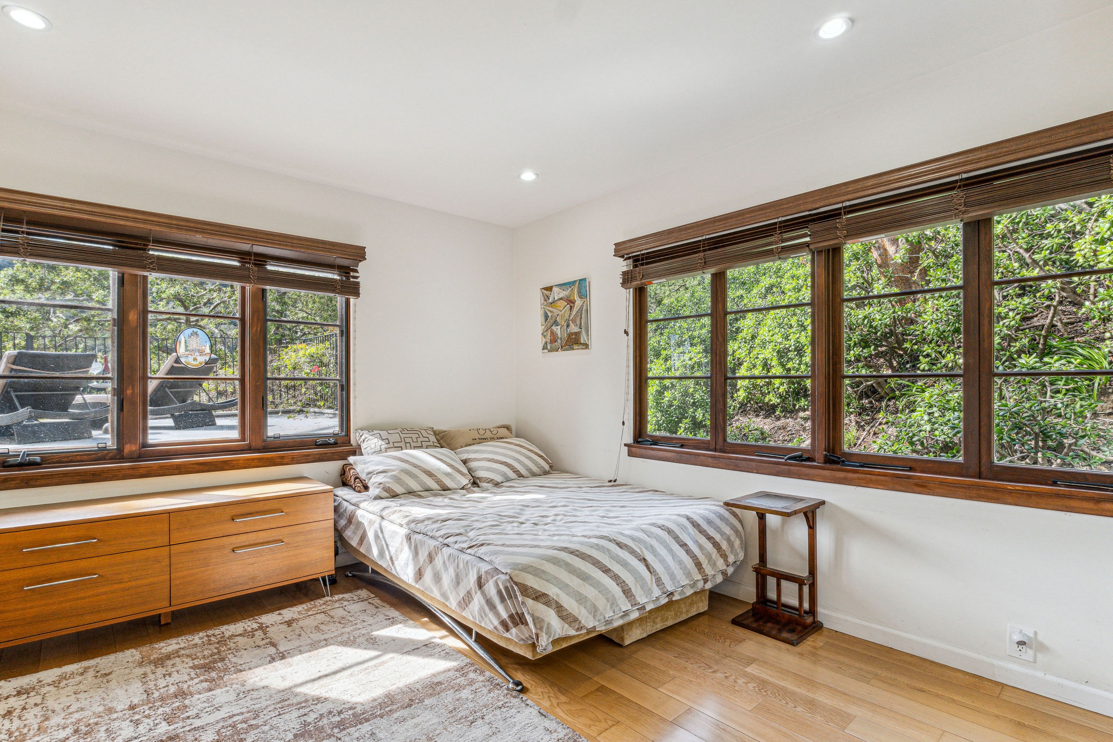  10037 Reevesbury Dr - 物件實景