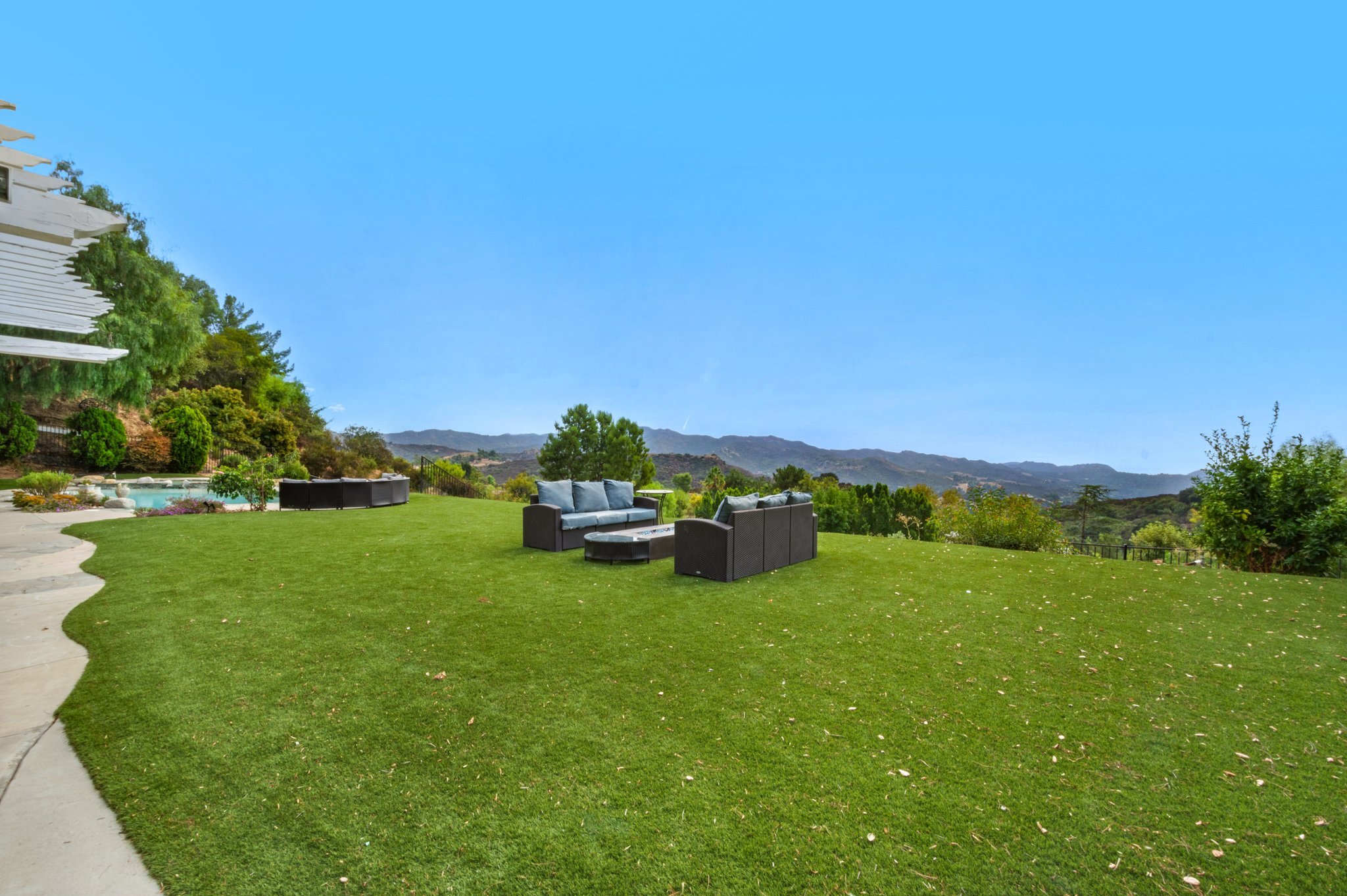  21128 Bellini Dr - 物件實景