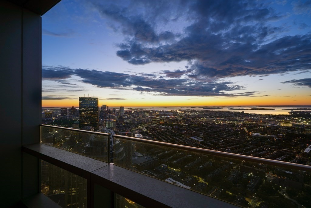 Boston, Massachusetts, 02199, United States, 5 Bedrooms Bedrooms, ,8 BathroomsBathrooms,Residential,For Sale,1906314