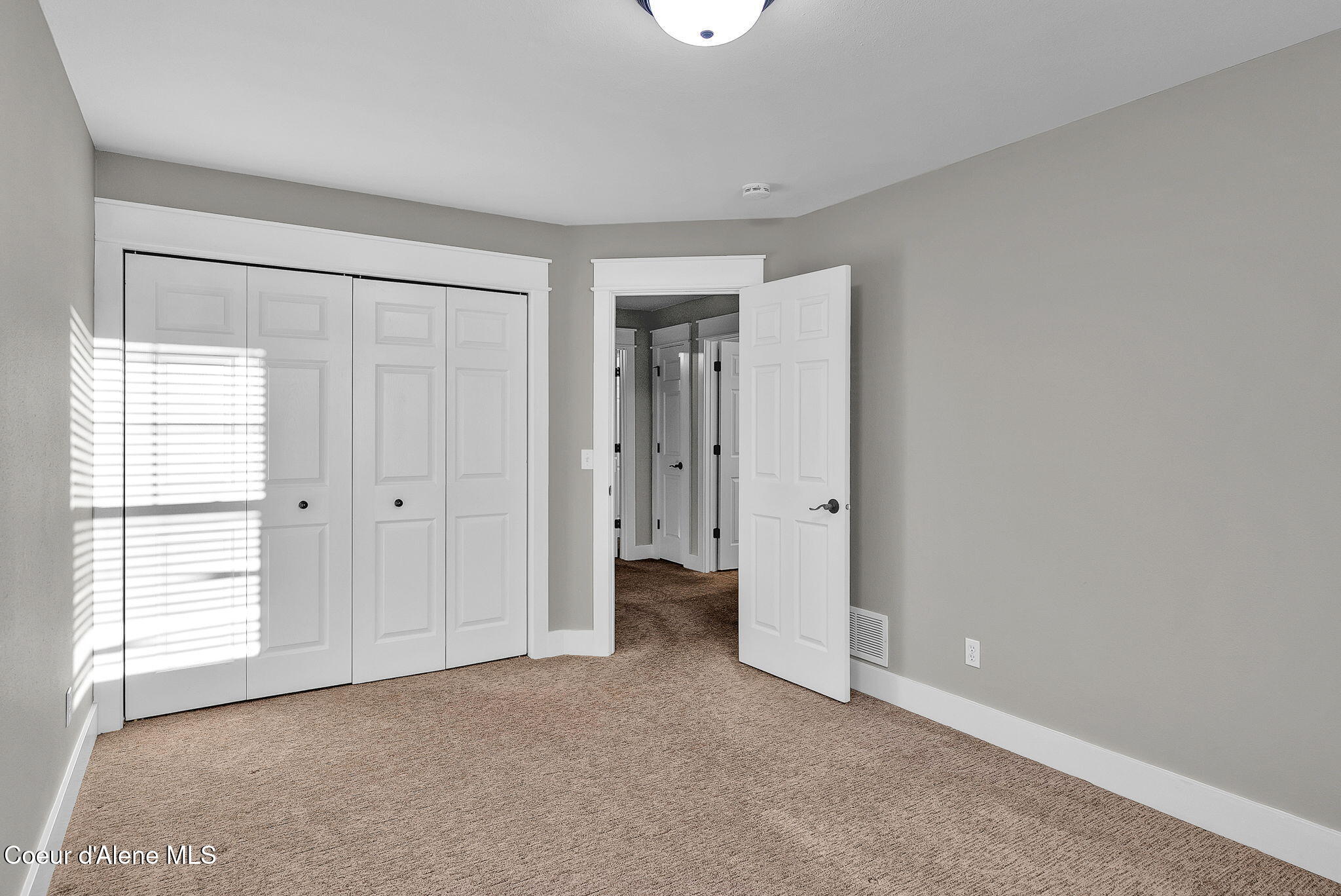 Coeur D'alene, Idaho, 83815, United States, 3 Bedrooms Bedrooms, ,2 BathroomsBathrooms,Residential,For Sale,1965651