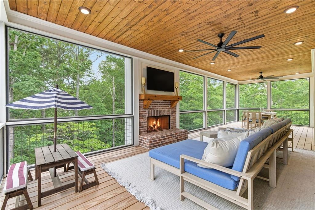 Waleska, Georgia, 30183, United States, 4 Bedrooms Bedrooms, ,4 BathroomsBathrooms,Residential,For Sale,2048996