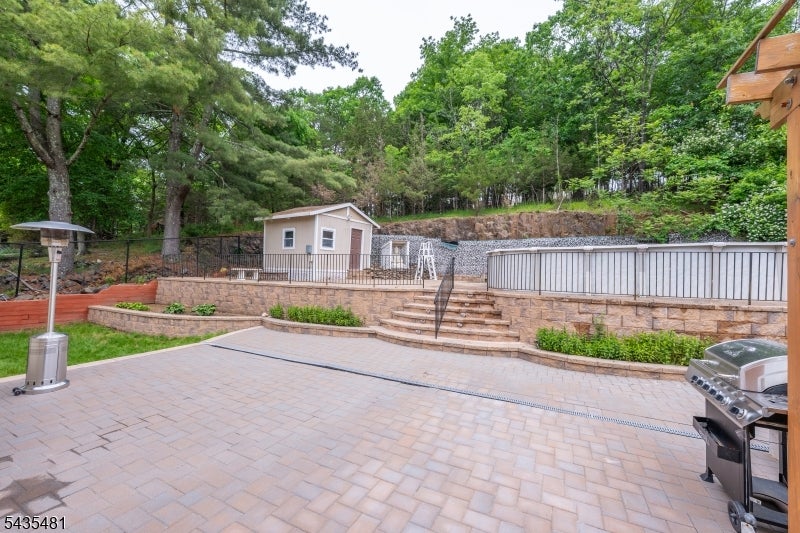 Wayne Twp., New Jersey, 07470, United States, 4 Bedrooms Bedrooms, ,3 BathroomsBathrooms,Residential,For Sale,2049437