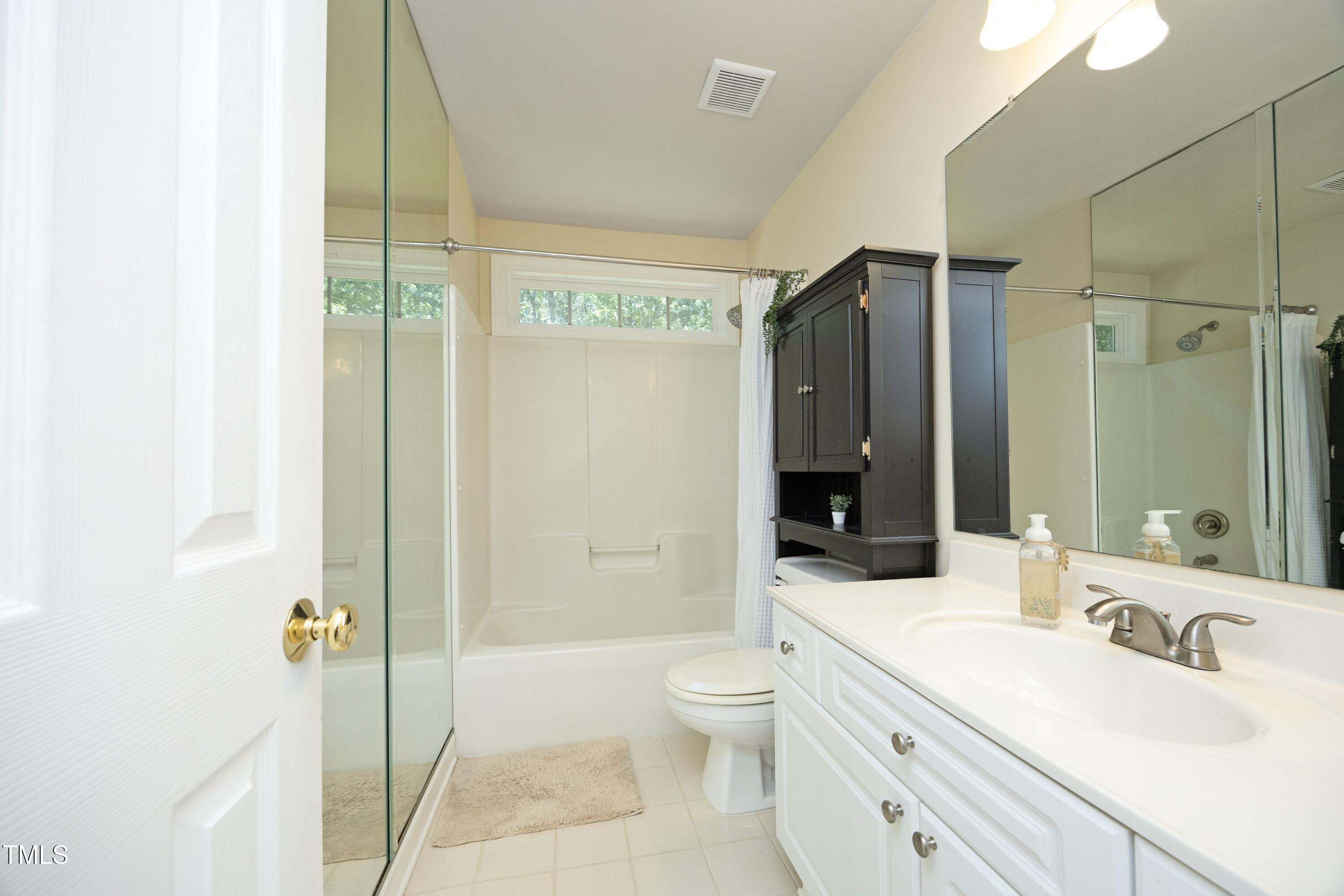 Wake Forest, North Carolina, 27587, United States, 3 Bedrooms Bedrooms, ,3 BathroomsBathrooms,Residential,For Sale,1903588