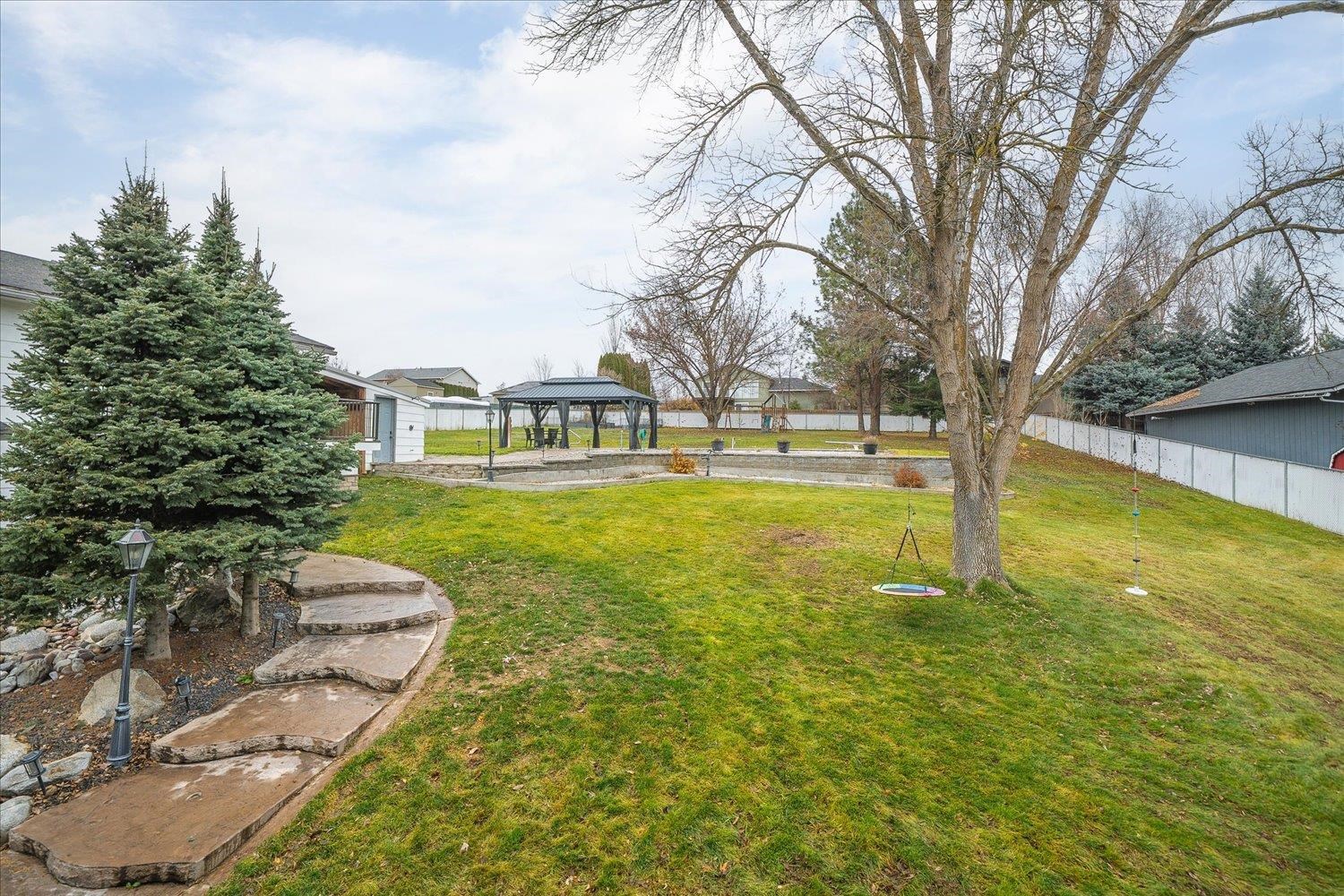 Colbert, Washington, 99005, United States, 5 Bedrooms Bedrooms, ,3 BathroomsBathrooms,Residential,For Sale,1998044