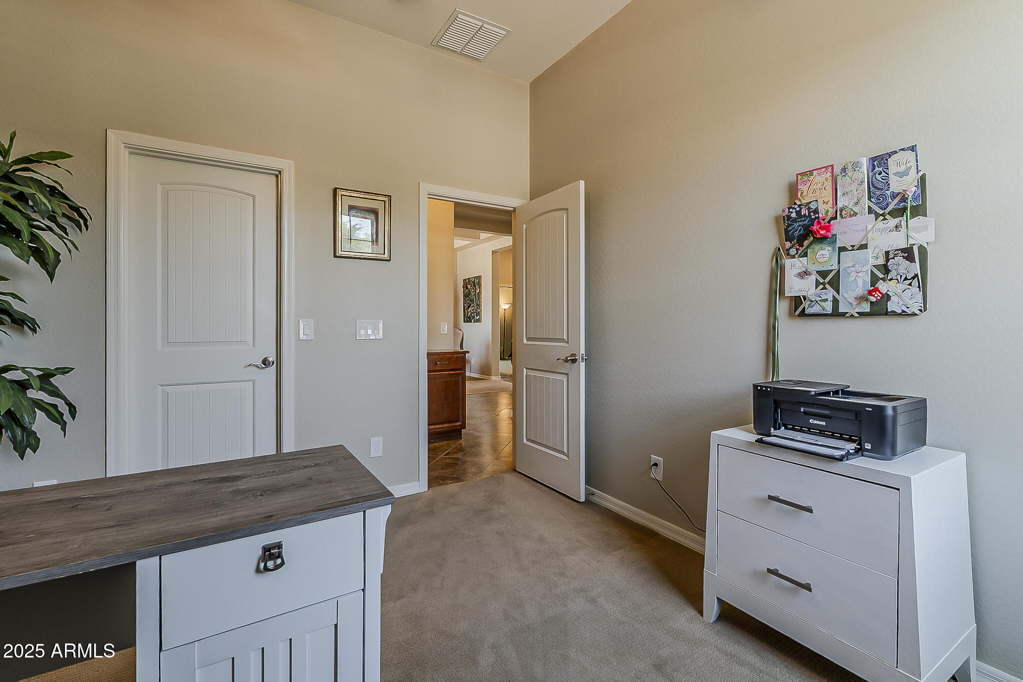 Chandler, Arizona, 85249, United States, 3 Bedrooms Bedrooms, ,Residential,For Sale,1939871