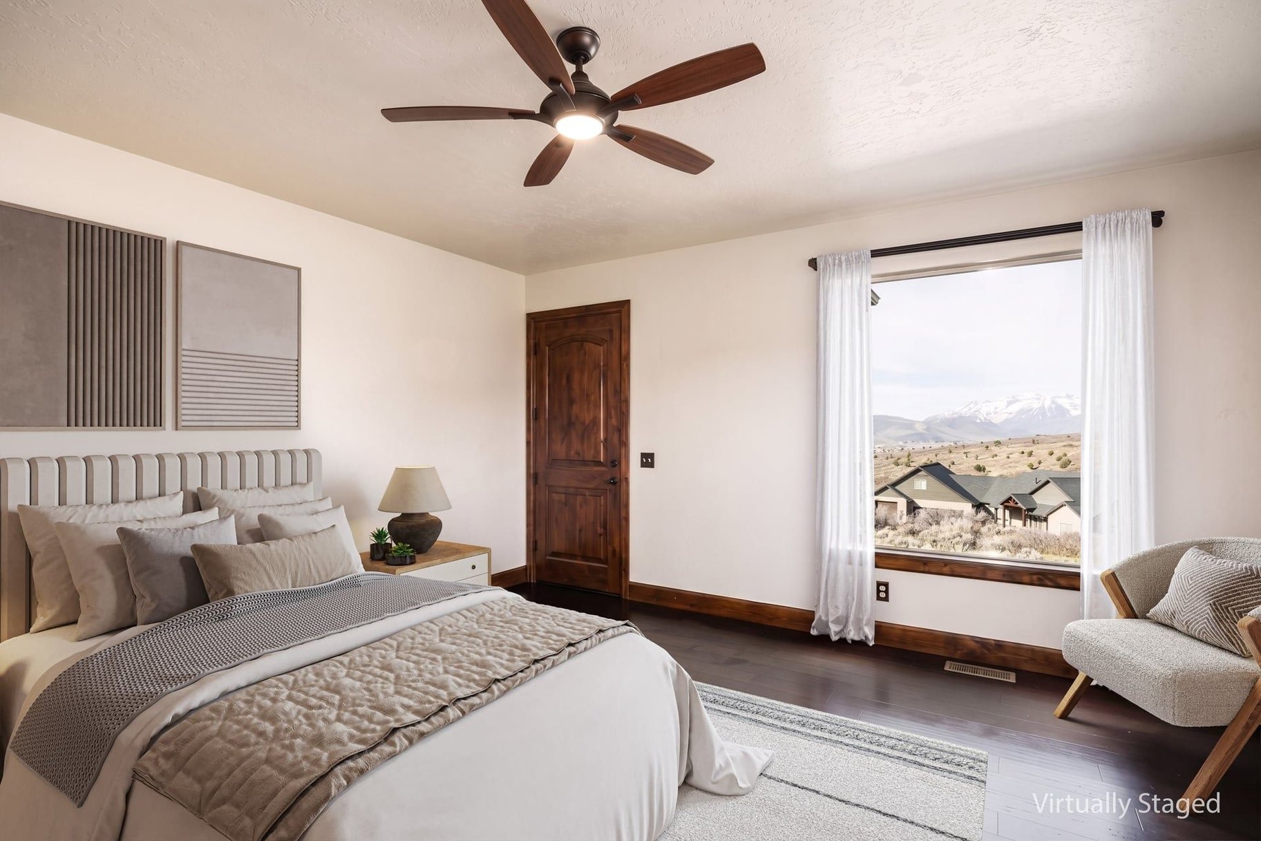  The Ultimate Multi-Generational Mountain Retreat Backing to 500 Acres of Open Sp - 物件實景