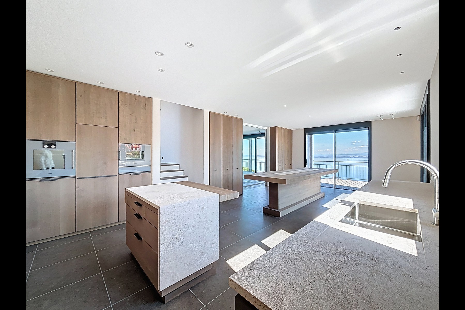  Nestled between the lake and the mountains, a magnificent, one-of-a-kind villa - 物件實景