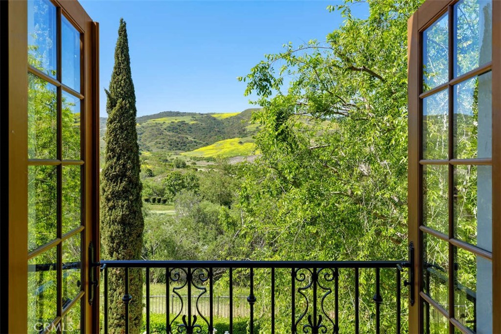 Irvine, California, 92603, United States, 5 Bedrooms Bedrooms, ,7 BathroomsBathrooms,Residential,For Sale,1906095