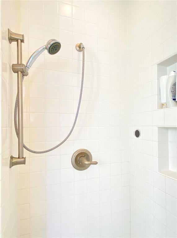 1757 Seaside Drive, Galveston, Texas, 77550, United States, 6 Bedrooms Bedrooms, ,6 BathroomsBathrooms,Residential,For Sale,1757 Seaside Drive,1628468