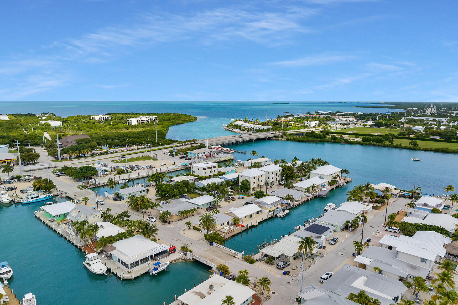 MARATHON, Florida, 33050, United States, 2 Bedrooms Bedrooms, ,2 BathroomsBathrooms,Residential,For Sale,1989170