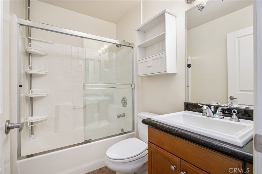 Long Beach, California, 90813, United States, 2 Bedrooms Bedrooms, ,2 BathroomsBathrooms,Residential,For Sale,1905723